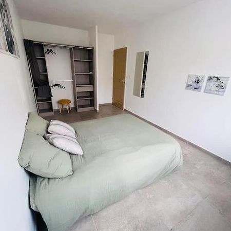 Jolie Maison De Village 2 Chambres Ouveillan Esterno foto